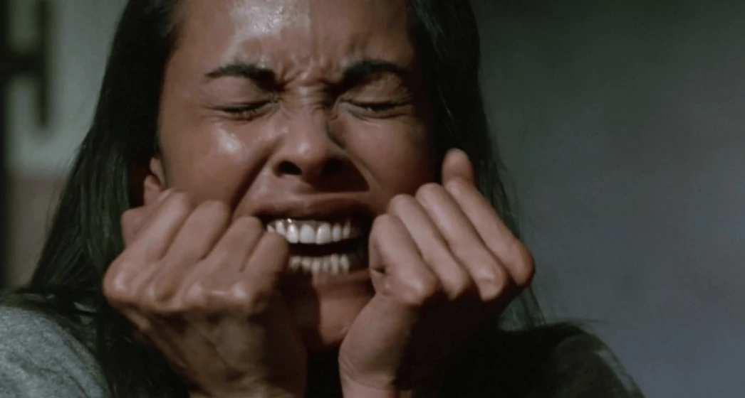 Laura Gemser en emanuelle-en-prision