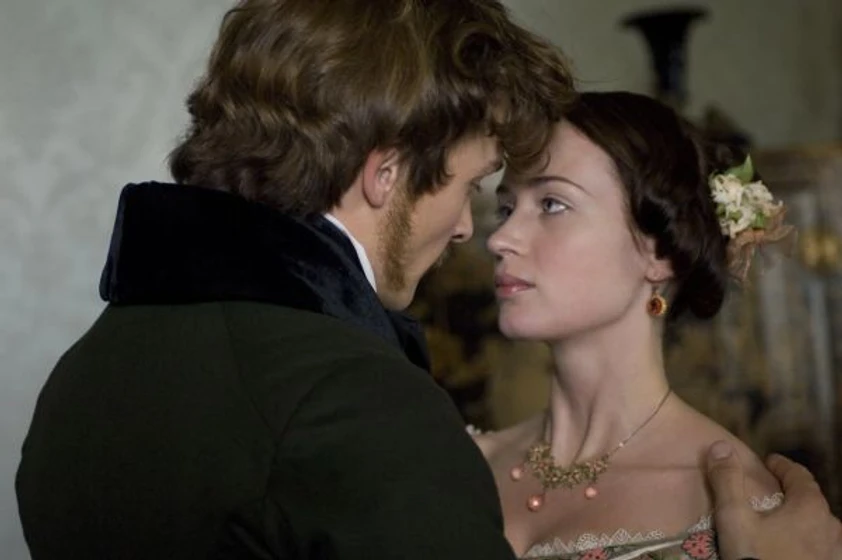 Rupert Friend y Emily Blunt en La Reina Victoria