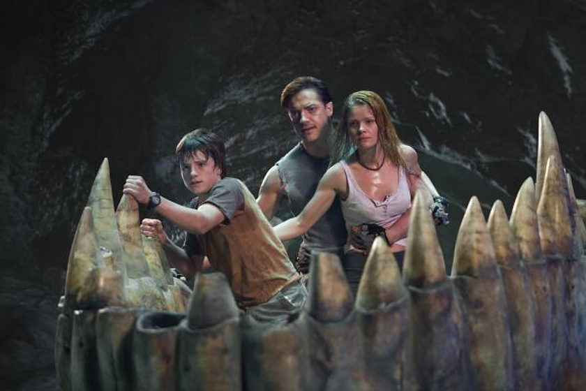 Brendan Fraser, Josh Hutcherson y Anita Briem en Viaje al centro de la Tierra