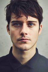 picture of actor César Domboy