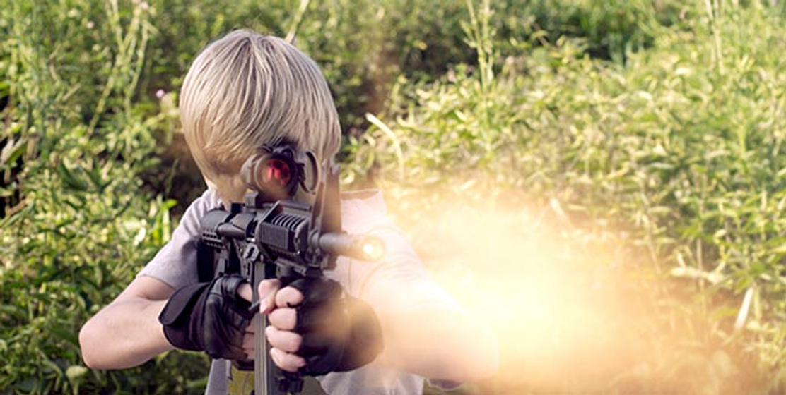 Mackenzie Munro en I Declare War