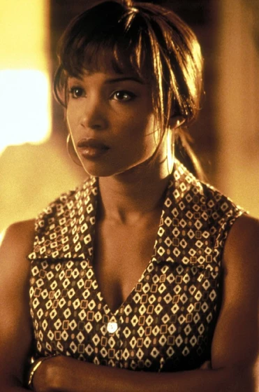 Elise Neal en el-dinero-es-lo-primero