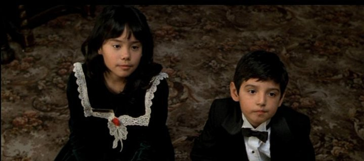 Danny Verduzco y Lana McKissack en Four Rooms