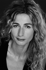 photo of person Léonore Confino