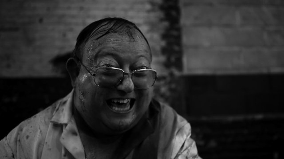 Laurence R. Harvey en The Human Centipede II (Full Sequence)