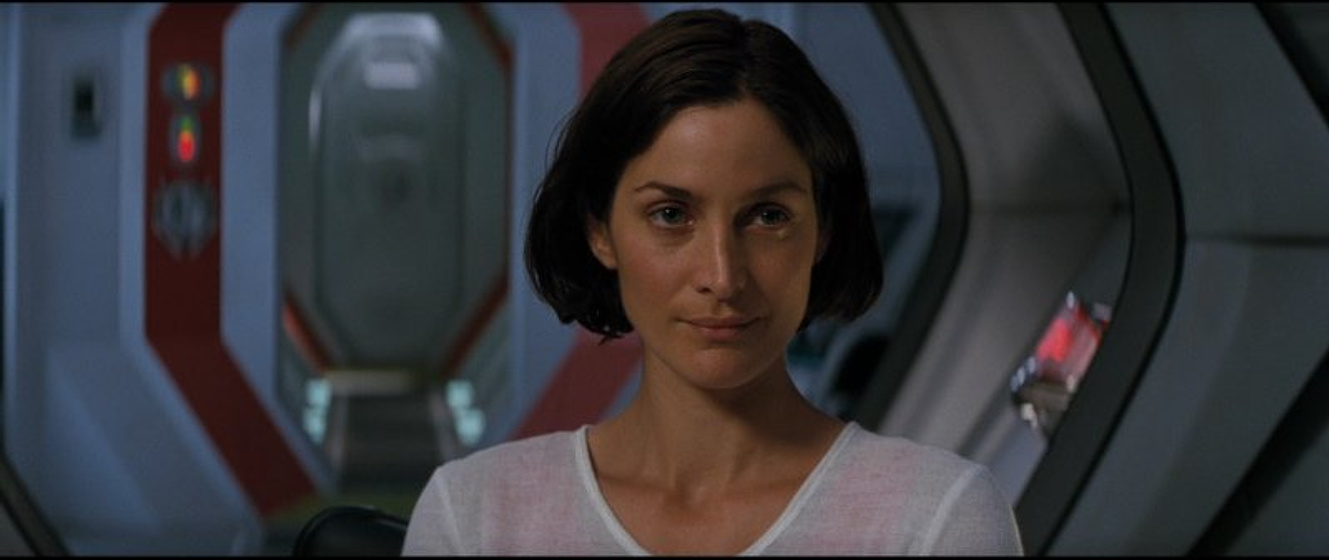 Carrie-Anne Moss en Planeta Rojo