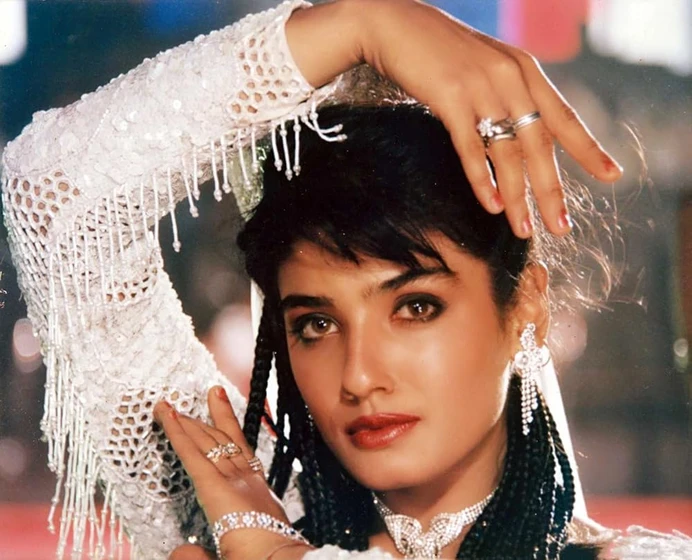 Raveena Tandon en mohra