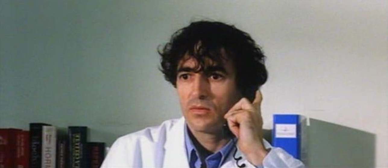 still of movie Las Confesiones del Doctor Sachs