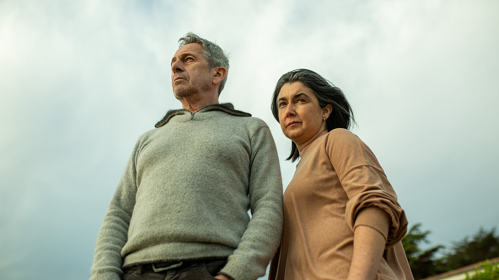Alfredo Castro y Paulina Urrutia en Isla Negra