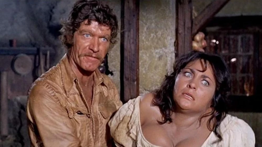 Stephen Boyd y Gabriella Giorgelli en los-cuatro-de-fort-apache