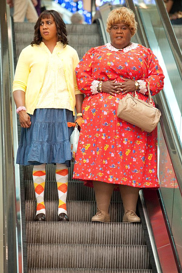 Martin Lawrence y Brandon T. Jackson en Esta abuela es mi padre