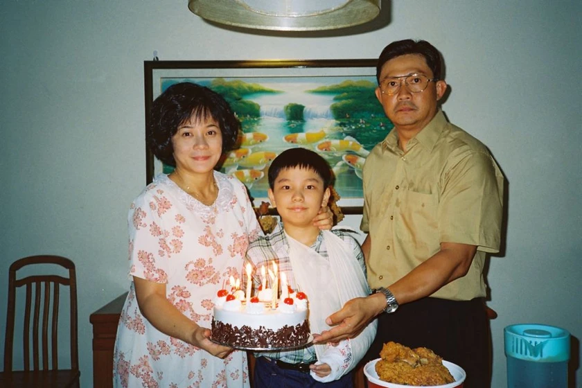 Yann Yann Yeo, Koh Jia Ler y Tian Wen Chen en retratos-de-familia