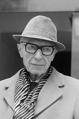 photo of person Douglas Sirk