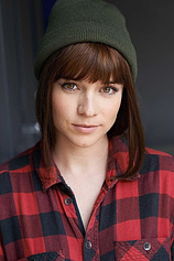 photo of person Renée Felice Smith