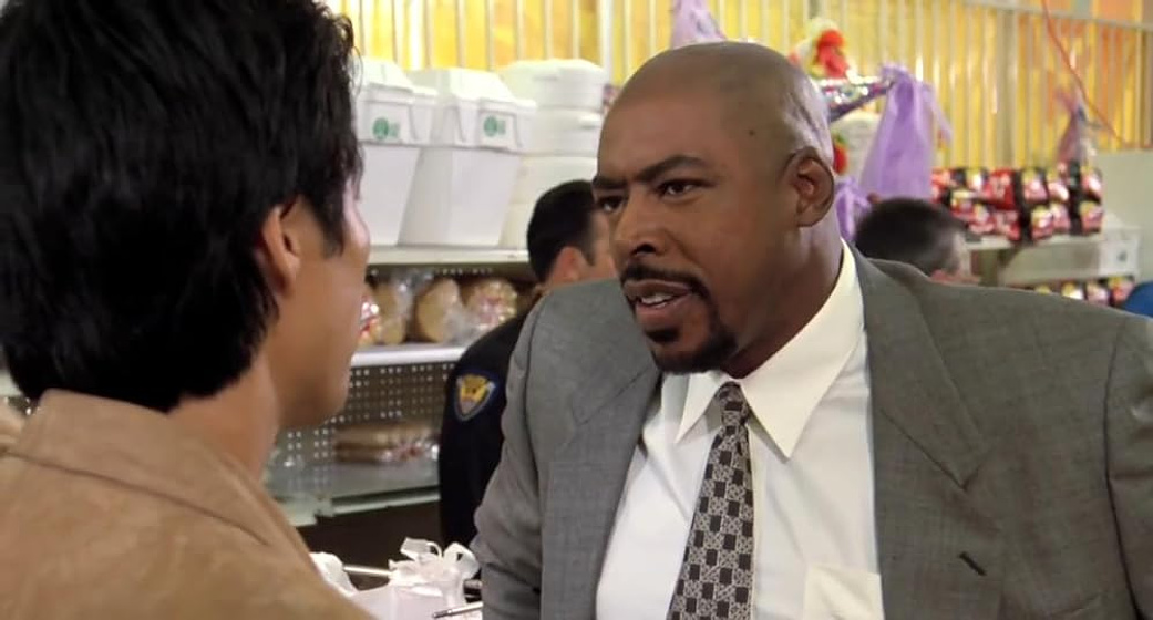 Ernie Hudson en campeon-de-campeones-4-sin-aliento