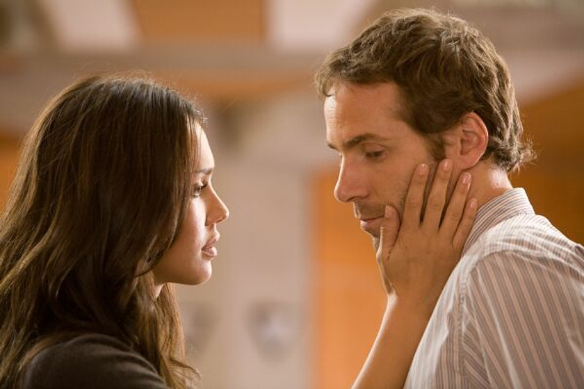 Jessica Alba y Alessandro Nivola en The Eye (Visiones)