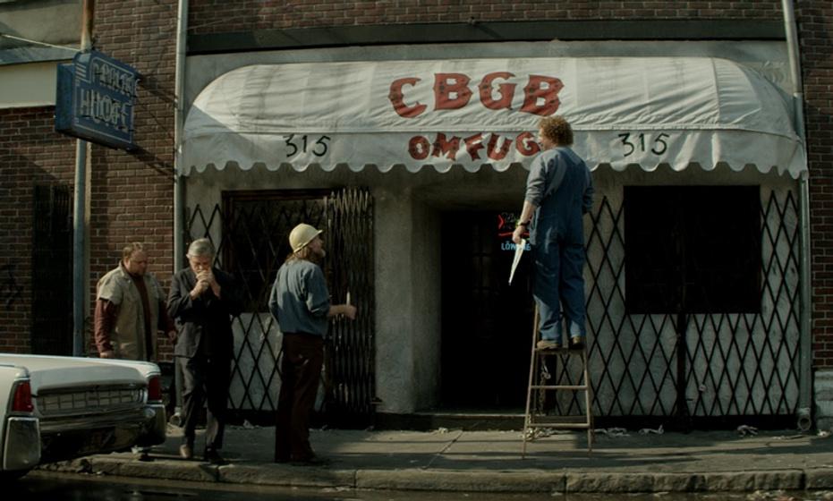 Alan Rickman y Ryan Hurst en CBGB