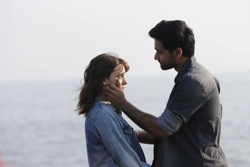 Krystal Ellsworth y Amitash Pradhan en heartbeats