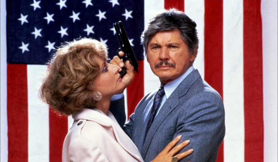 Charles Bronson y Jill Ireland en el-guardaespaldas-de-la-primera-dama