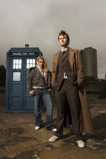 David Tennant y Billie Piper en doctor-who-2005
