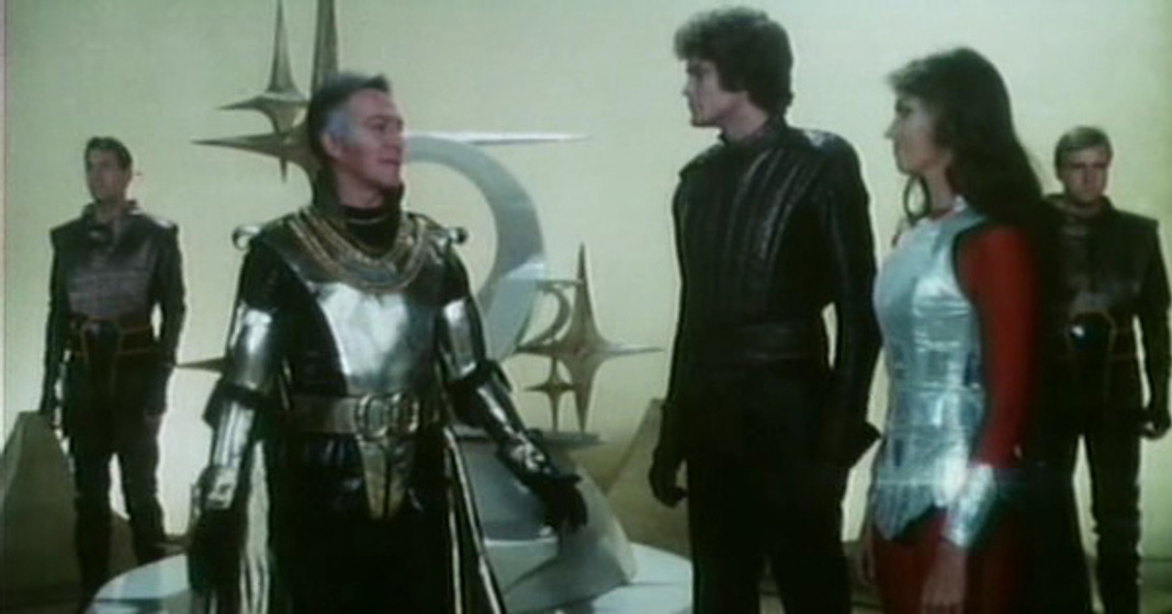 Christopher Plummer, Caroline Munro y David Hasselhoff en Star Crash. Choque de Galaxias