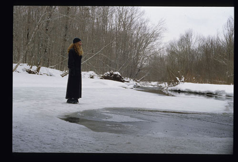 still of movie The River King (Bajo el Hielo)