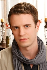 Foto de Luke Mably