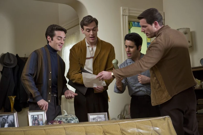 Vincent Piazza, Erich Bergen, John Lloyd Young y Michael Lomenda en jersey-boys