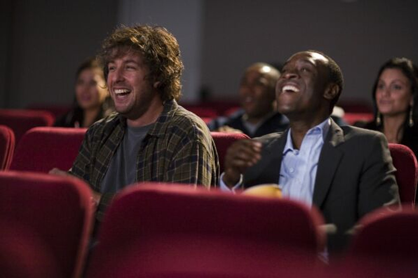 Don Cheadle y Adam Sandler en En Algún Lugar de la Memoria