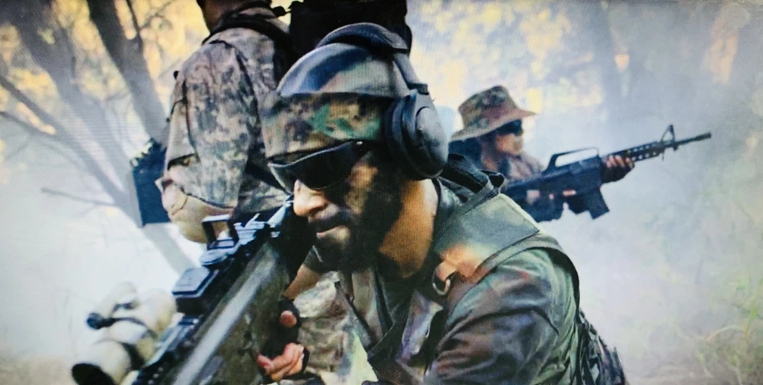 Alex West en alien-predator