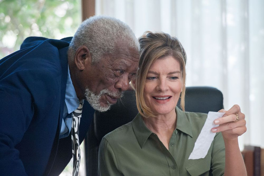 Morgan Freeman y Rene Russo en Bienvenidos a Villa Capri
