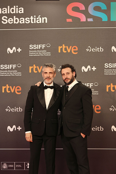 Leonardo Sbaraglia y Diego Lerman en El Hombre que amaba los Platos voladores (Festival de San Sebastián. Septiembre 2024)