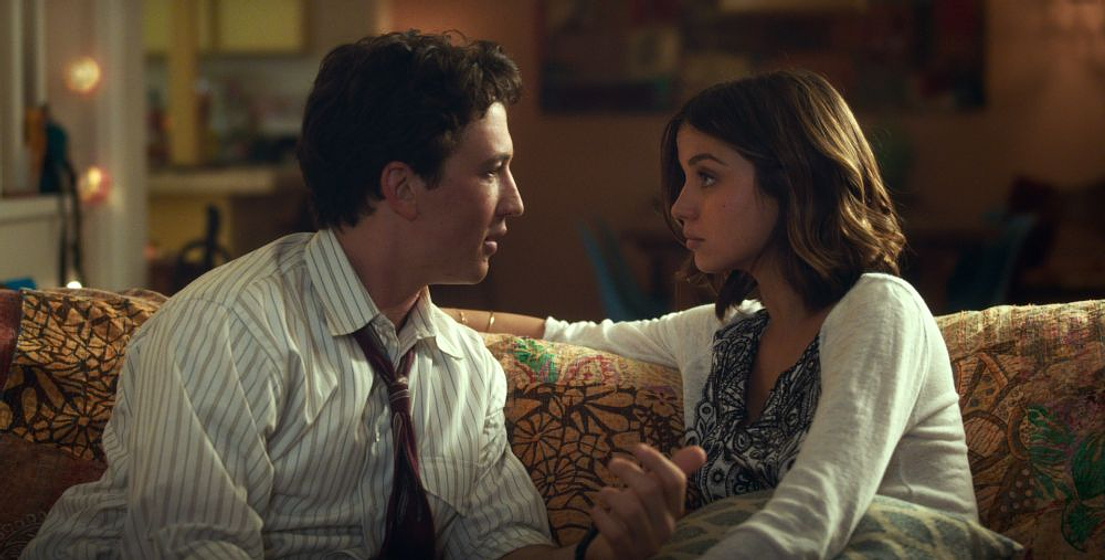 Ana de Armas y Miles Teller en Juego de Armas