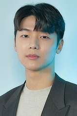 picture of actor Kang Min-hyuk