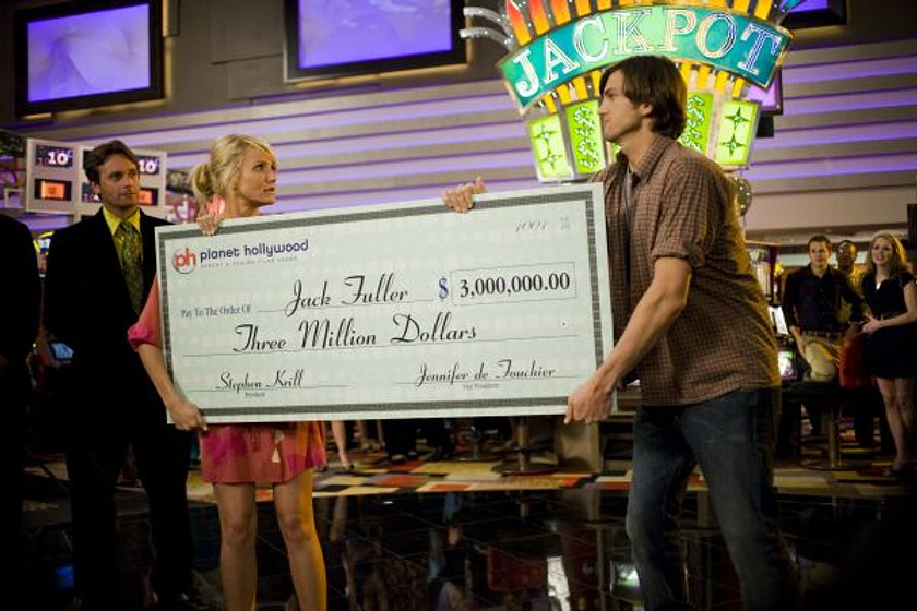 Ashton Kutcher y Cameron Diaz en Algo Pasa en Las Vegas