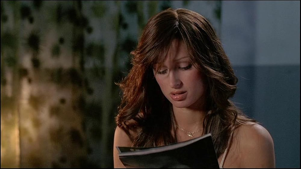 Paris Hilton en bottoms-up-2006