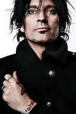 photo of person Tommy Lee
