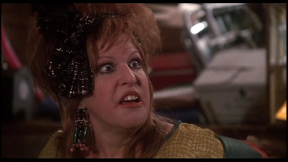 Bette Midler en por-favor-maten-a-mi-mujer