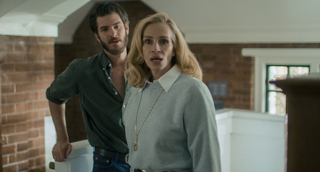 Julia Roberts y Andrew Garfield en Caza de Brujas