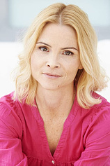 picture of actor Emma Campbell