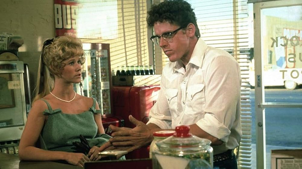 Gary Busey y Amy Johnston en la-historia-de-buddy-holly