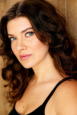 picture of actor Lucy Lawton