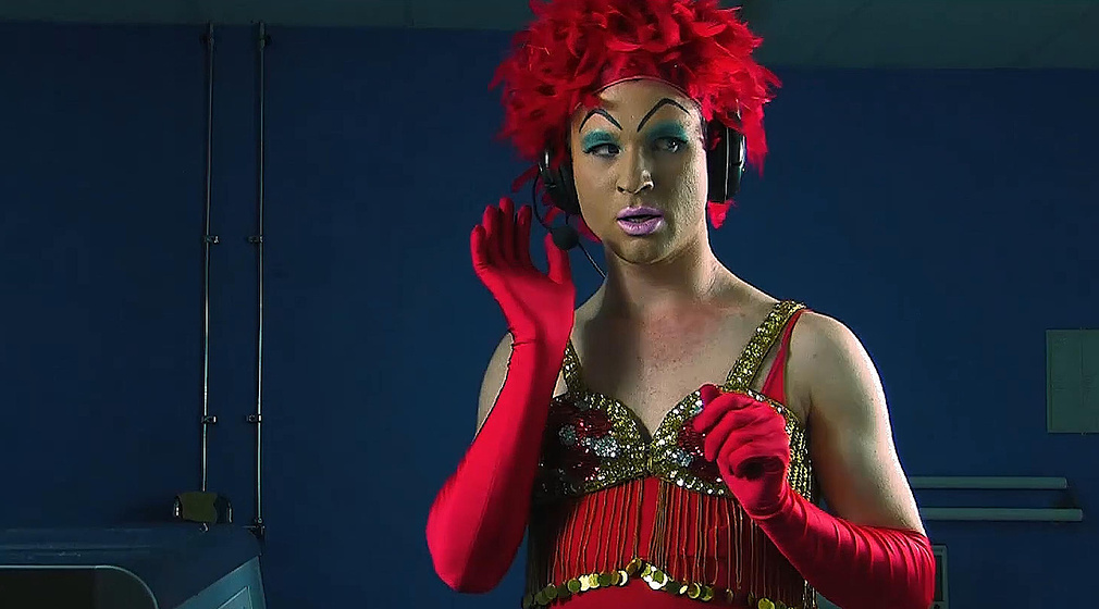 Imagen de Housewife Alien vs. Gay Zombie