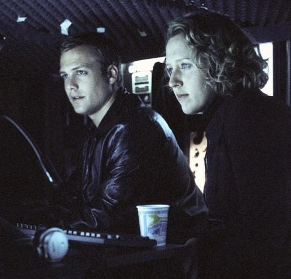 Gabriel Macht y Brooke Smith en 9-dias