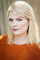 picture of actor Holly Hargreaves