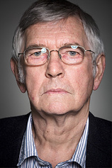 photo of person Tom Courtenay
