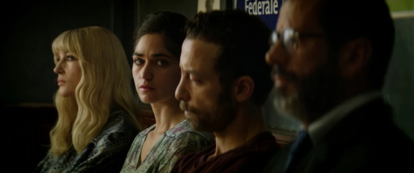 Monica Bellucci, Yahya Mahayni y Dea Liane en el-hombre-que-vendio-su-piel