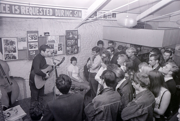 Imagen de In Restless Dreams. La Música de Paul Simon
