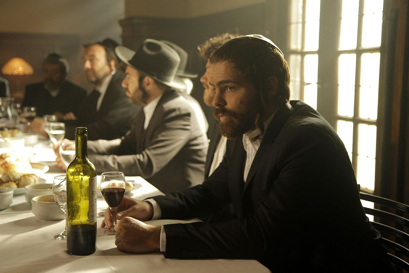Peter Lanzani en Sólo se vive una vez