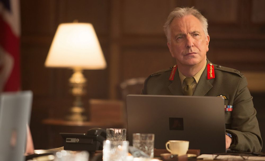 Alan Rickman en Espías desde el Cielo